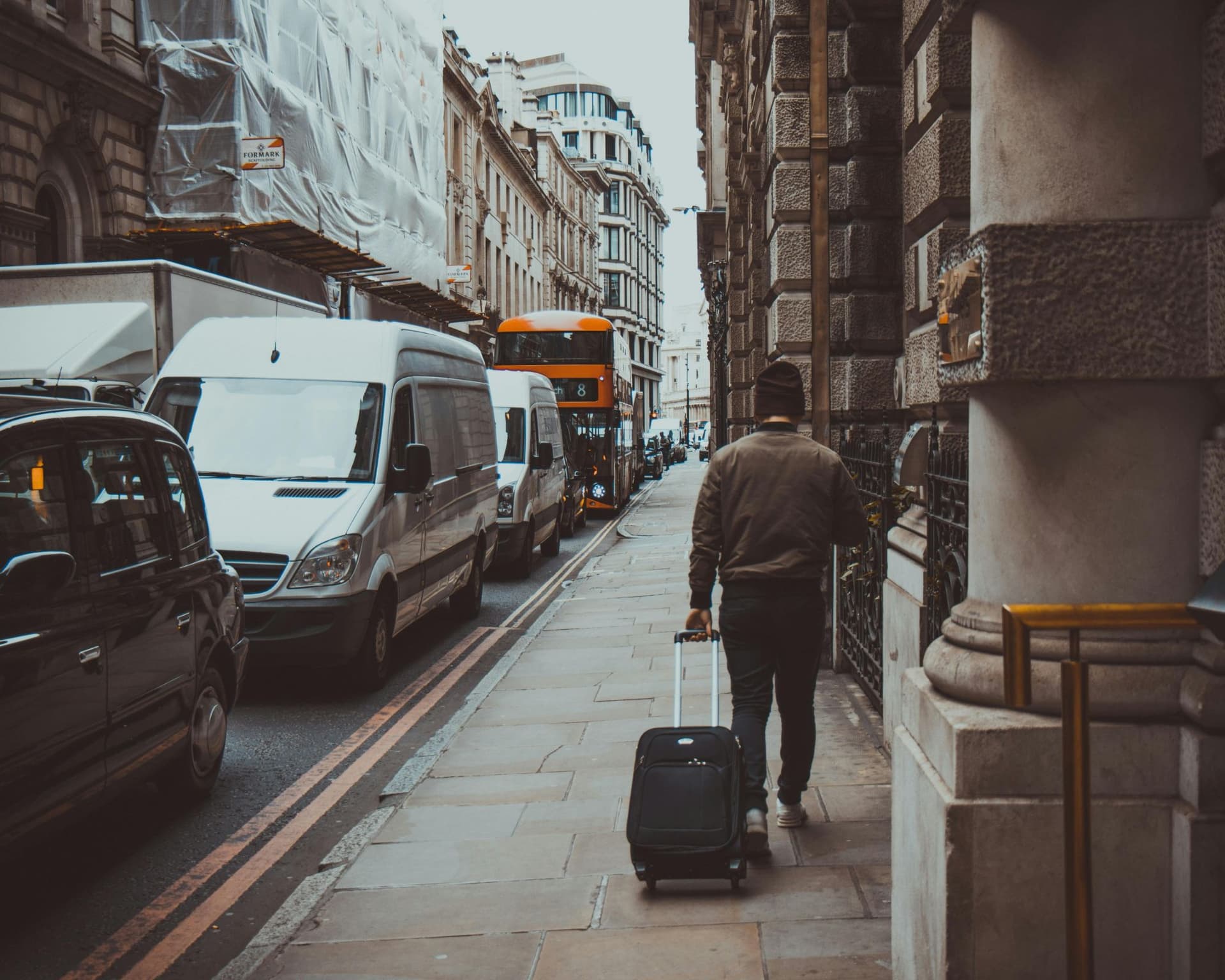 Paddington station left luggage hours and pricing